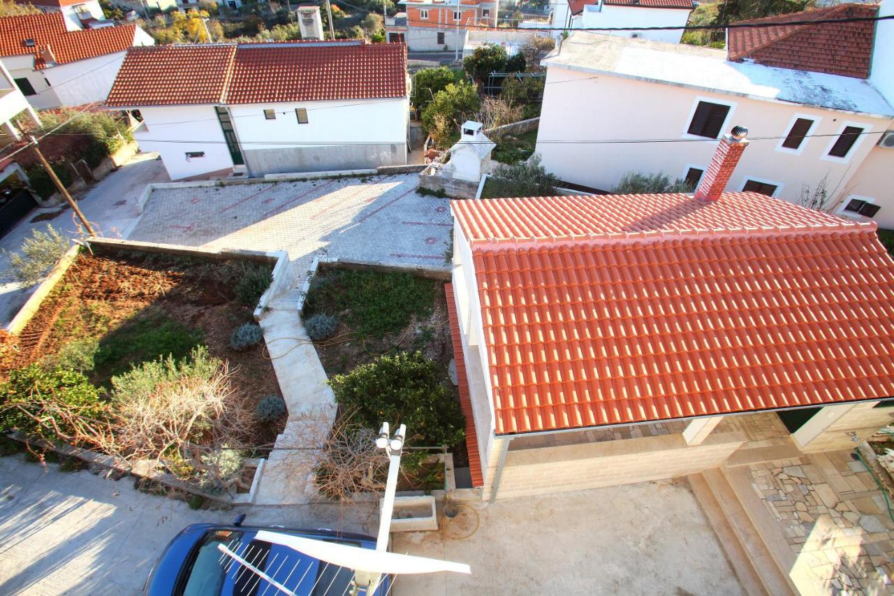 Apartments Nakir Slatine Exterior photo